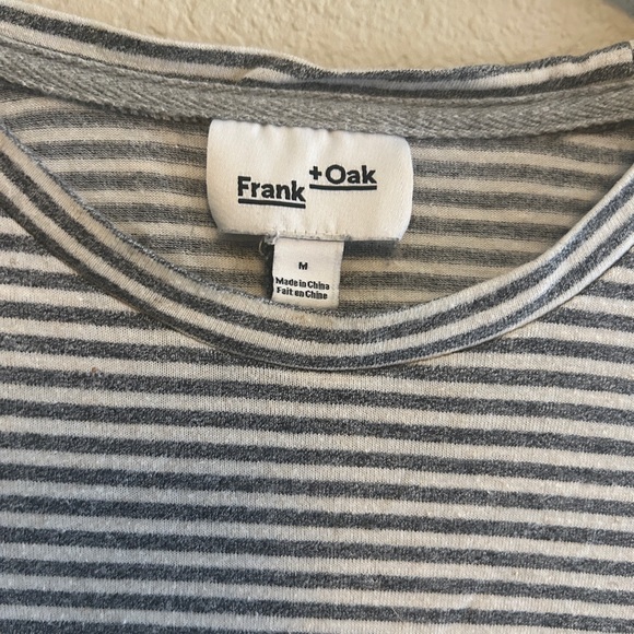 Frank & Oak men’s casual Tee - Picture 2 of 2